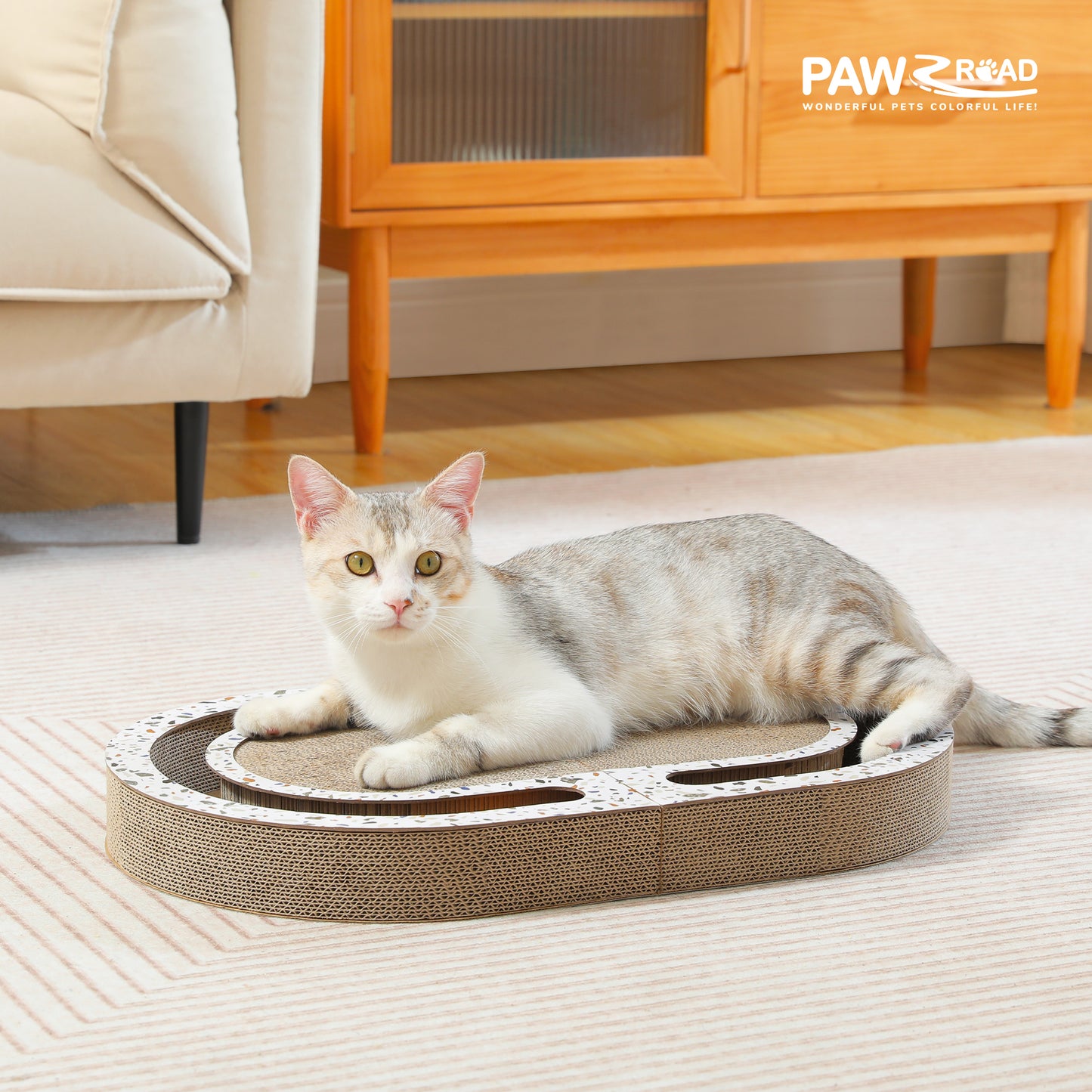 PAWZ Road Verstärkte Wellpappe-Kratzbrett für Katzen | 55 cm XXL-Größe + Spielball-Zubehör | Kratzfest und langlebig | Kombiniert Spielen, Kratzen & Ruhen in einem