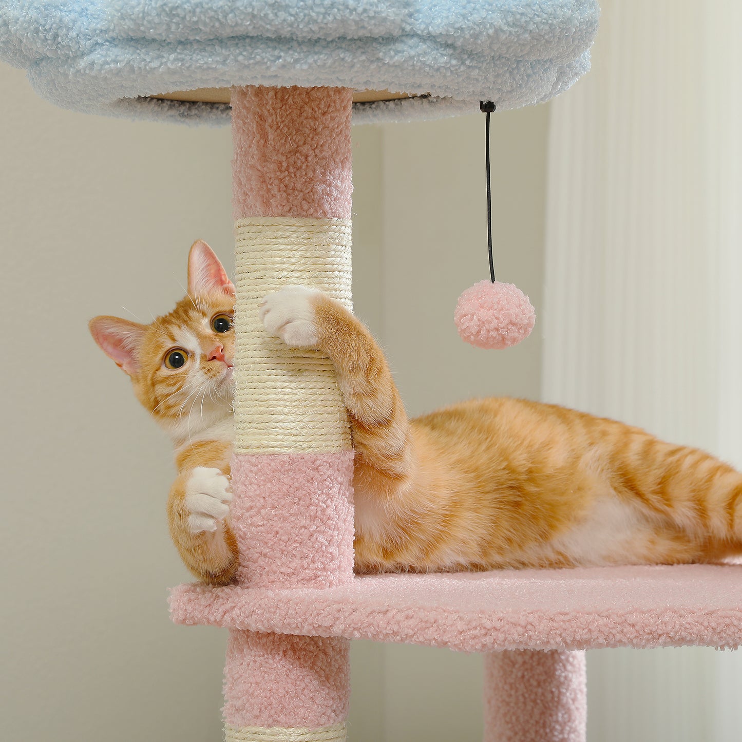 Albero per gatti PAWZ Road Flower (89 cm) – Tiragraffi rosa | Pali in sisal | Amaca in metallo | Piattaforma per dormire blu (inclusa palla da gioco)